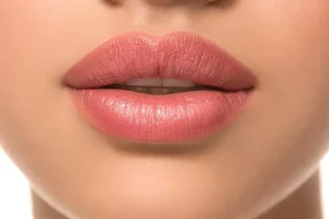 Maquillage semi permanent des lèvres Paris